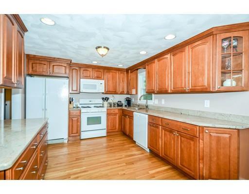 Property Photo: 25 Redgate Rd MA 01876