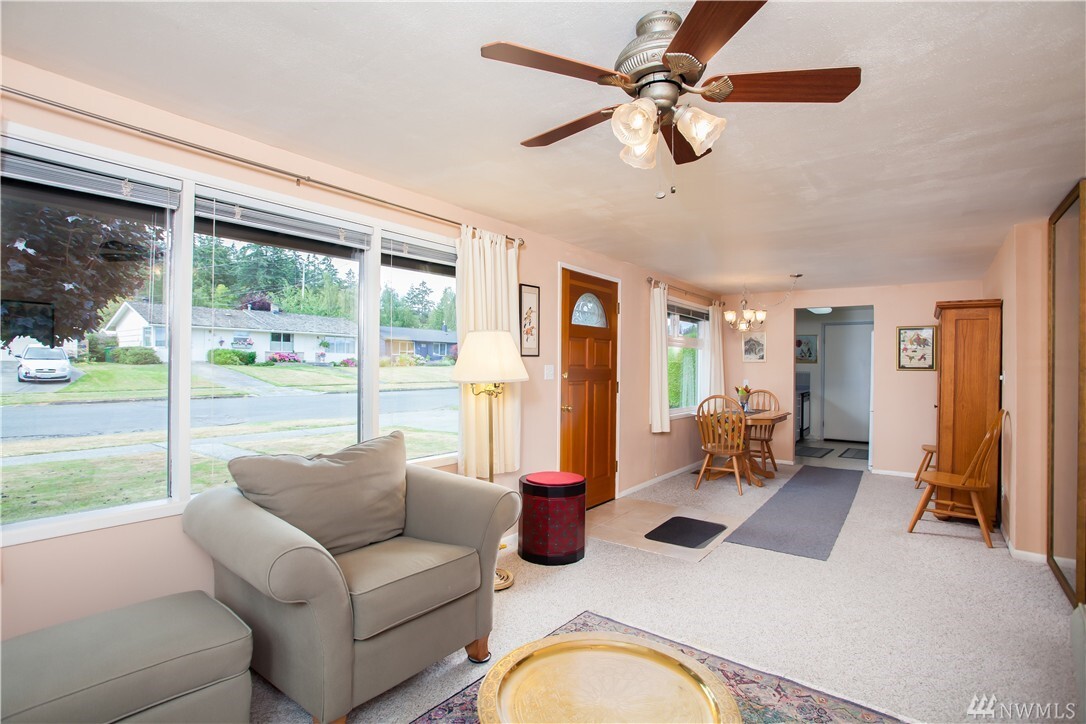 Property Photo: 1504 40th St WA 98221