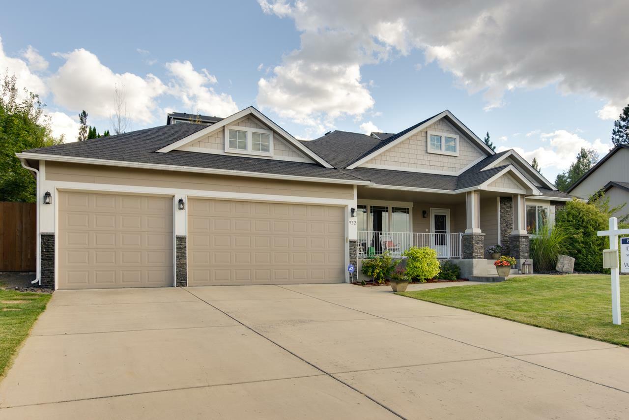 Property Photo: 922 E Harding Ct WA 99218