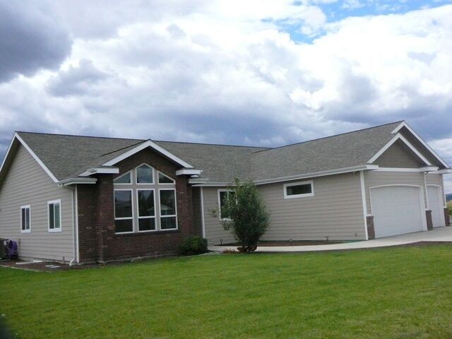 Property Photo:  13708 N Joyce Ann Ln  WA 99021 