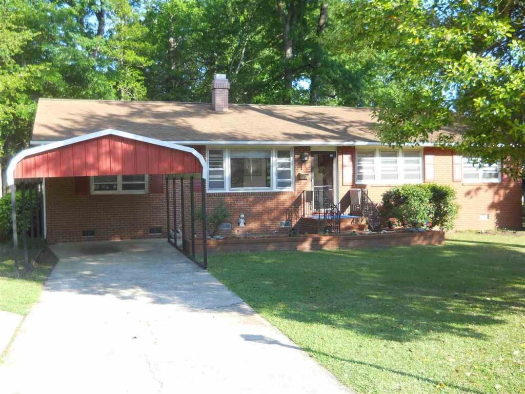 Property Photo:  502 White Oak Street  NC 28540 