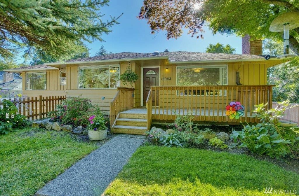 Property Photo:  16048 21st Ave SW  WA 98166 