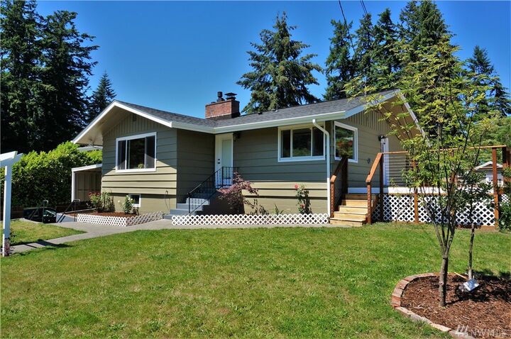 3910  Lowell Street  Silverdale WA 98383 photo