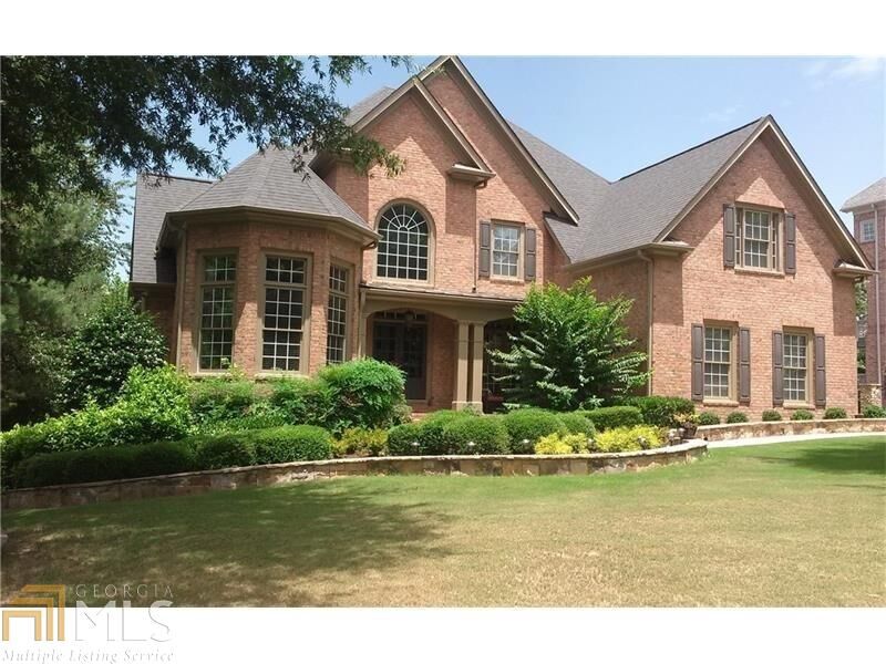 Property Photo: 1806 Fenton Manor GA 30041