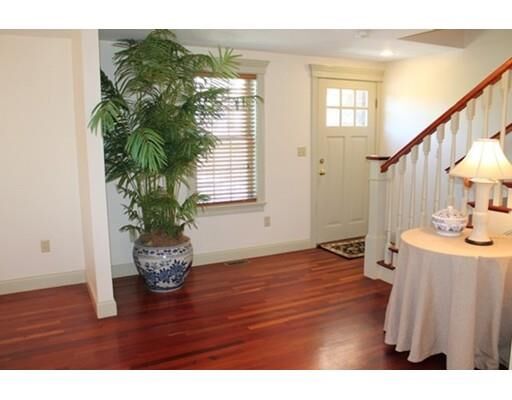 Property Photo:  8 Stephen Lane 8  MA 01730 