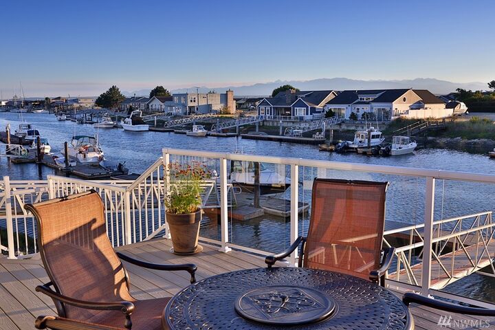 3682 Steelhead Dr  Greenbank WA 98253 photo