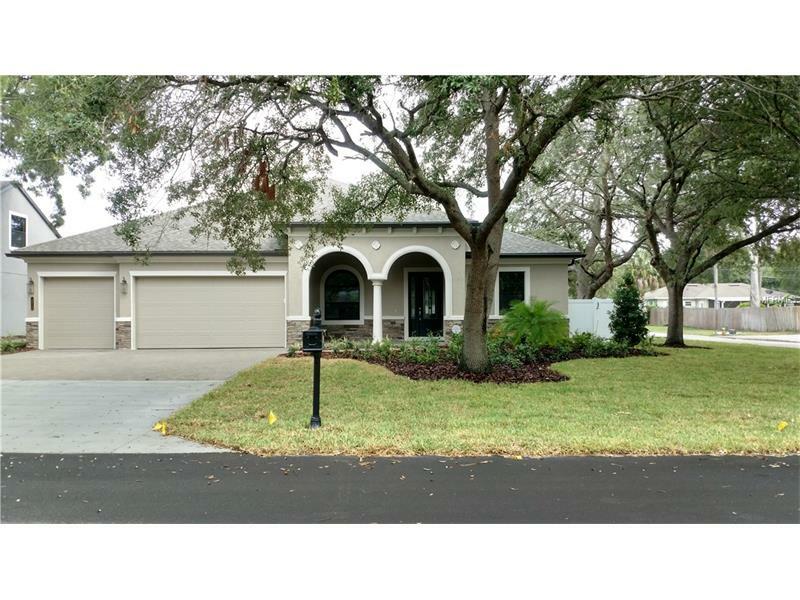 Property Photo: 4016 W Mullen Avenue FL 33609