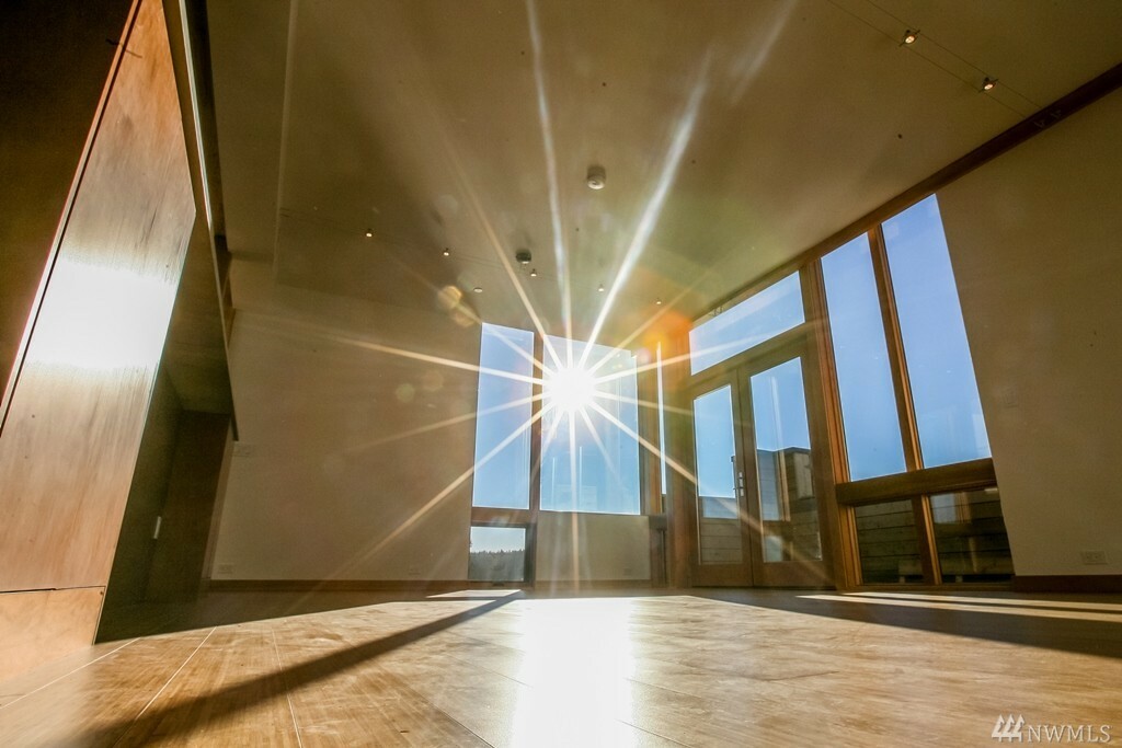 Property Photo:  465 Ambrose Lane NW D305  WA 98110 