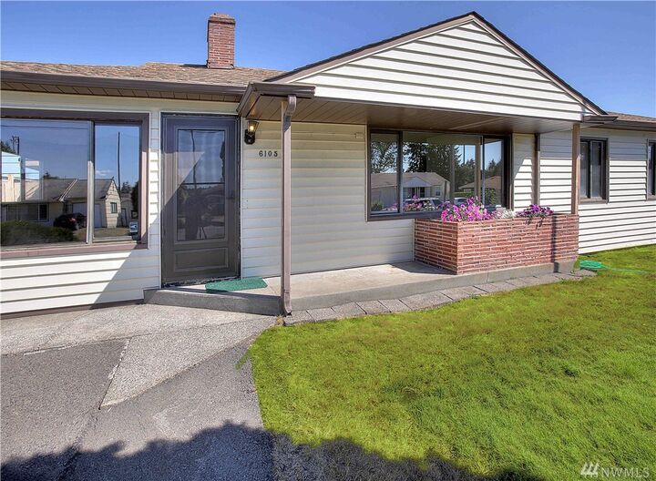 Property Photo:  6105 Wildaire Rd SW  WA 98499 