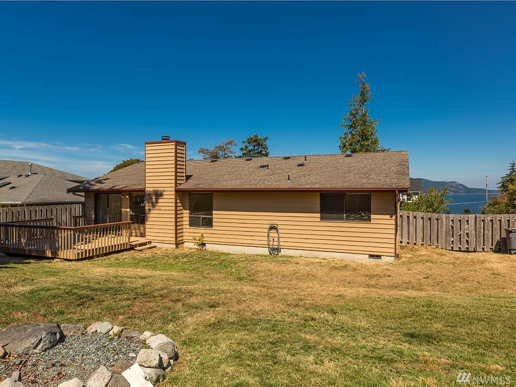 Property Photo: 3801 W 3rd St WA 98221
