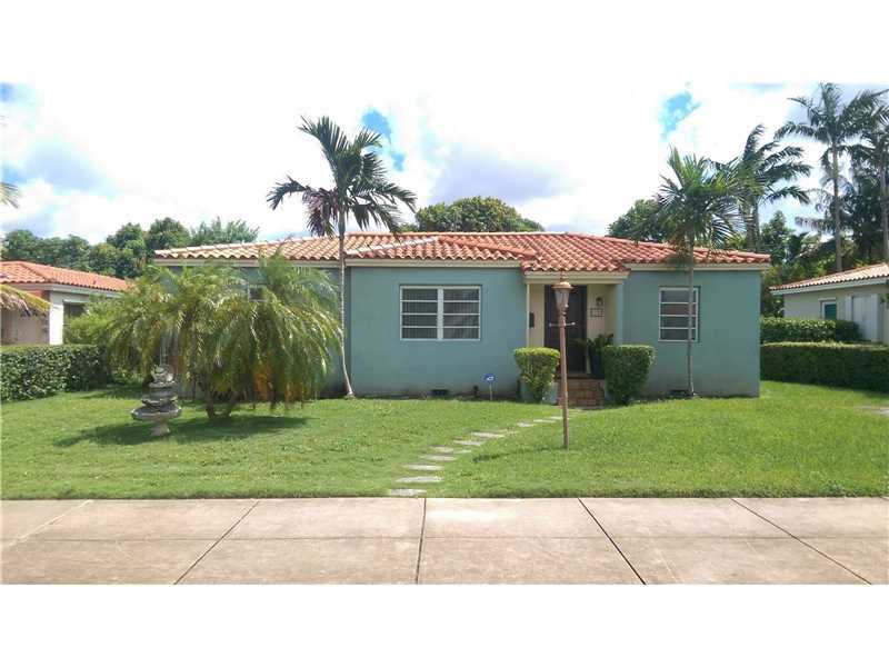 Property Photo:  22 Marabella Ave  FL 33134 