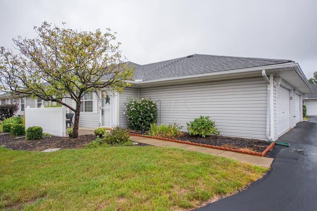 Property Photo:  4445 Hammerton Drive  OH 43228 