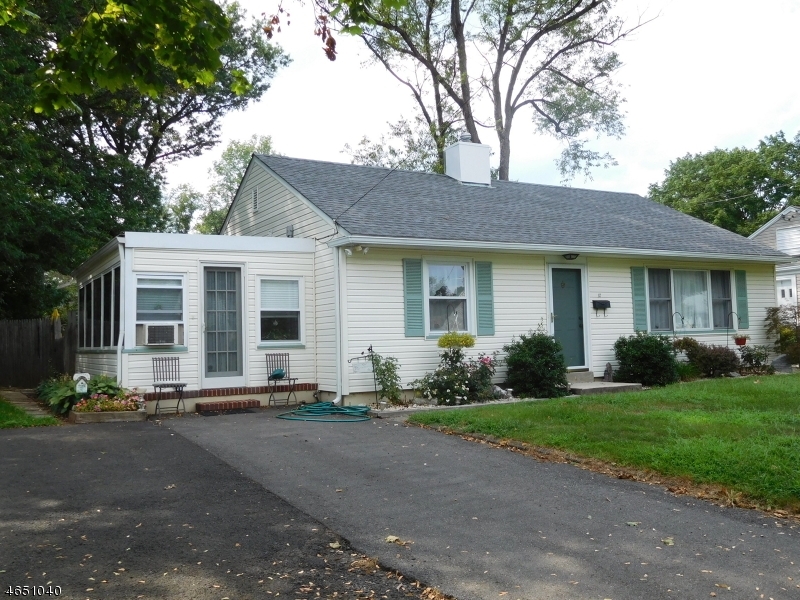 Property Photo:  12 Pierrepont Ave  NJ 08846 