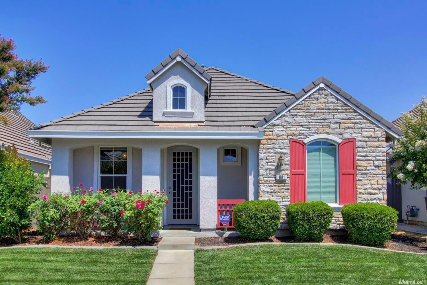 Property Photo: 1911 Acari Avenue CA 95835