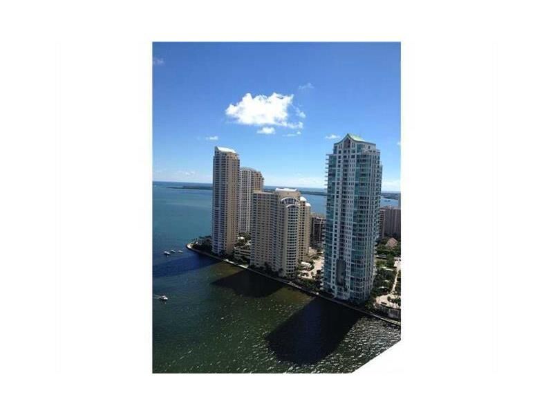Property Photo: 300 Biscayne Bl T-1914 FL 33131