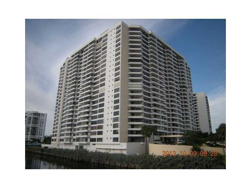 Property Photo: 2500 Parkview Dr 1407 FL 33009