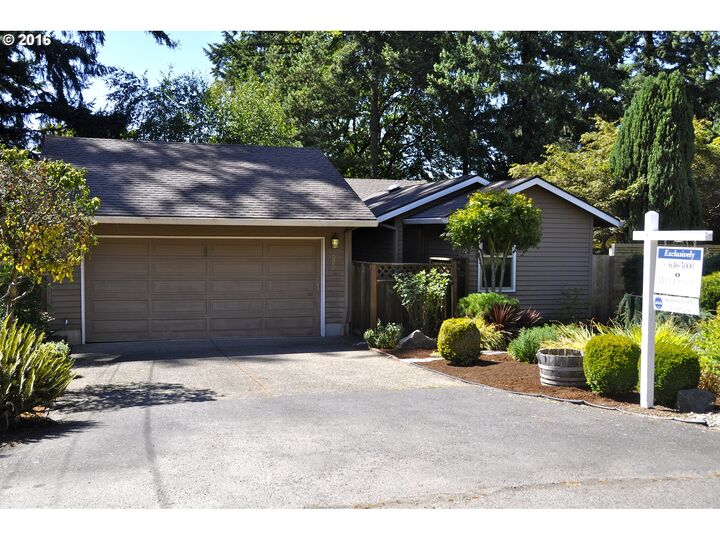 9223 SW 52nd Ave  Portland OR 97219 photo