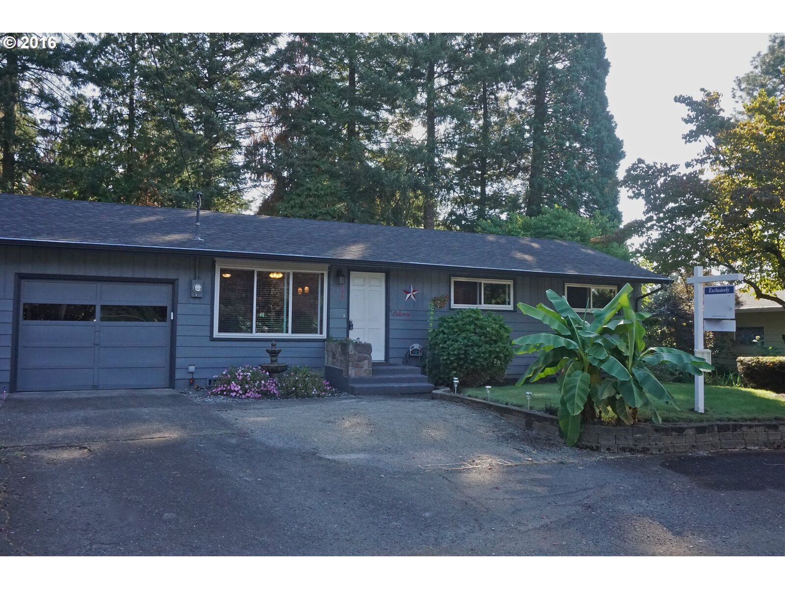 Property Photo:  350 7th St  WA 98671 