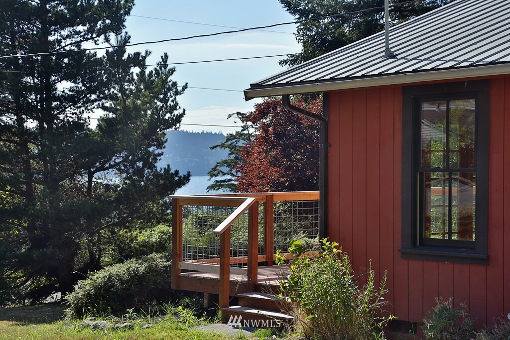 Property Photo:  3481 Holmes View Drive  WA 98260 