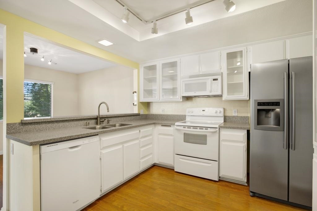 Property Photo: 3127 Avenida Topanga CA 92009