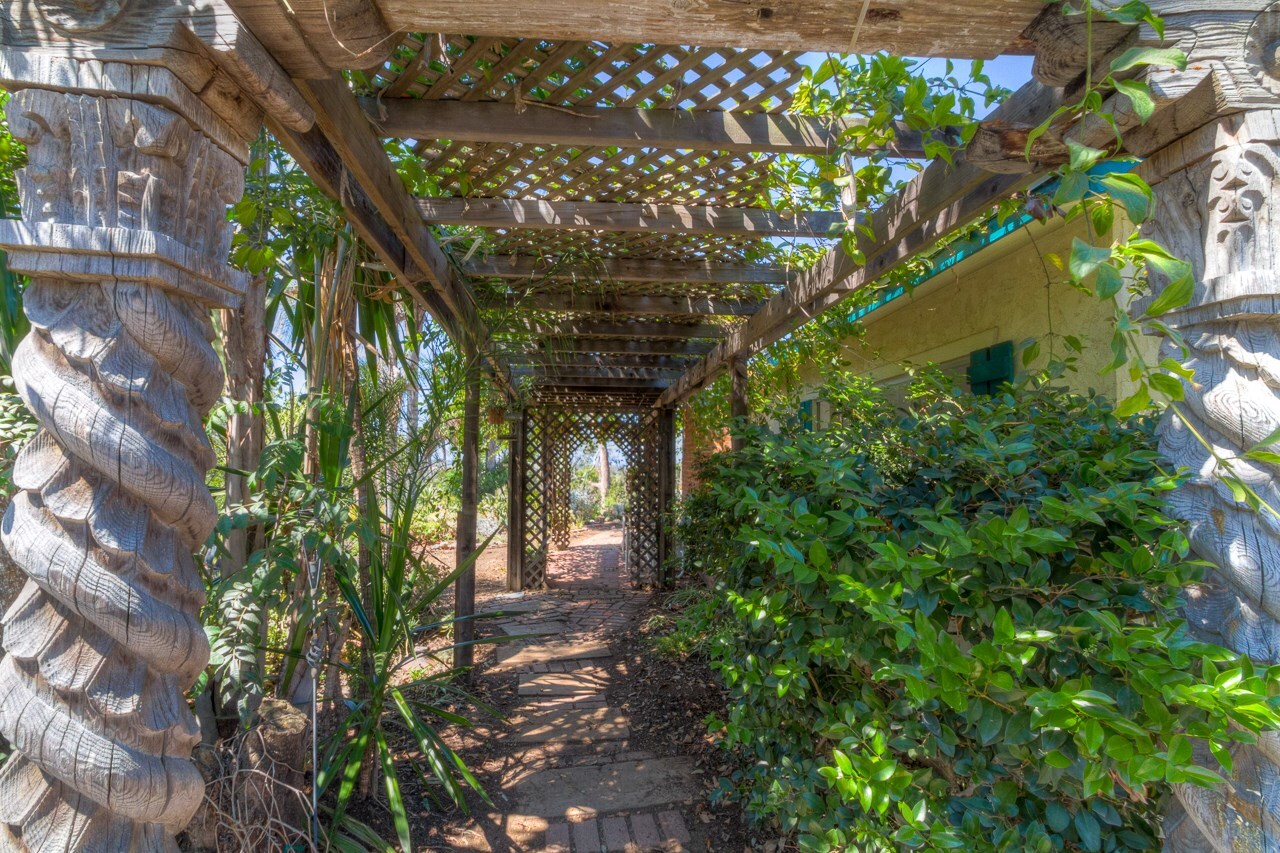 Property Photo: 2238 Edgehill CA 92084