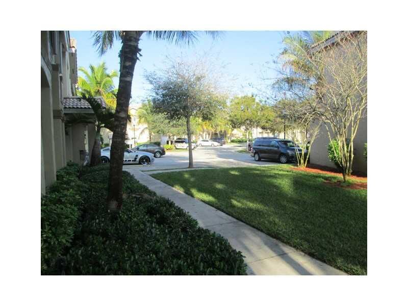 Property Photo:  2259 SE 25 Av 2259  FL 33035 