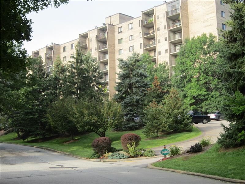 Property Photo:  1400 Smokey Wood Dr 503  PA 15218 