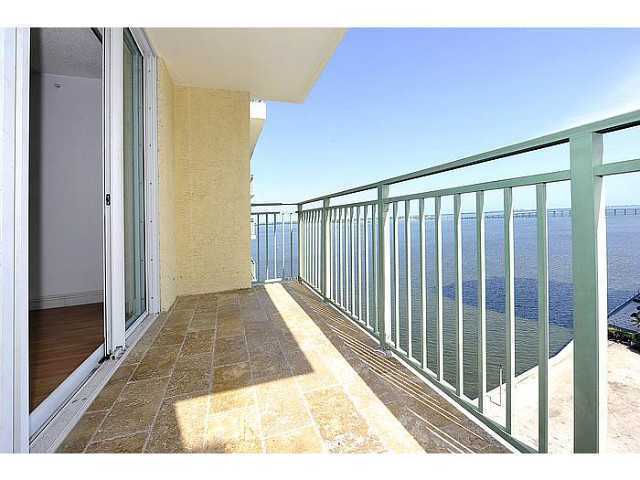 Property Photo:  1155 Brickell Bay Dr 1609  FL 33131 