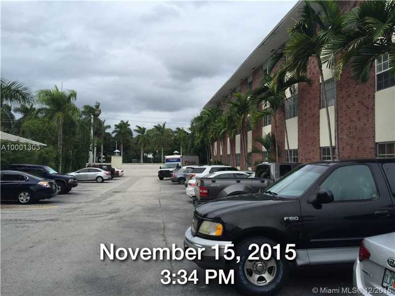 Property Photo:  2426 SE 17th St Causeway 106A  FL 33316 