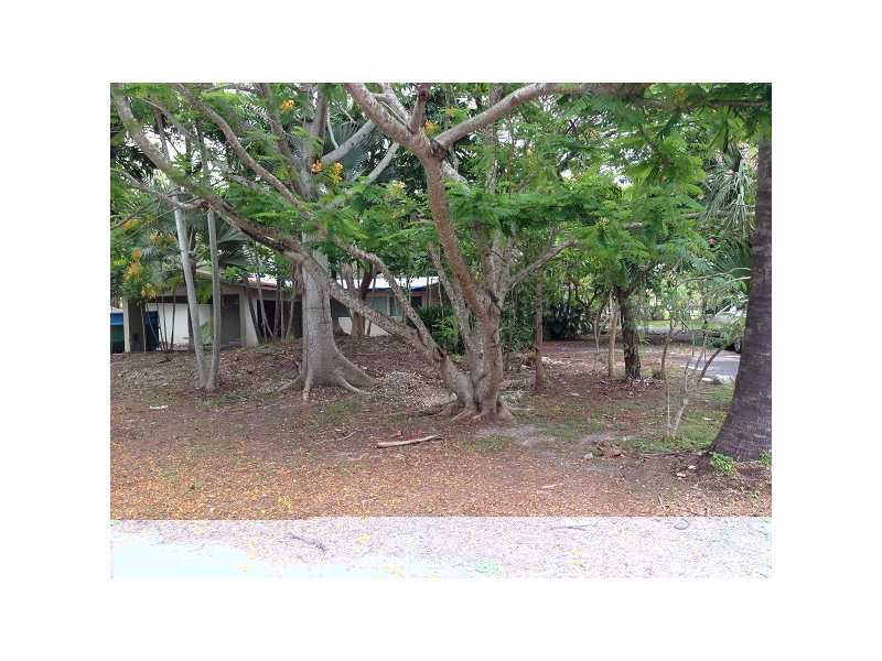 Property Photo:  