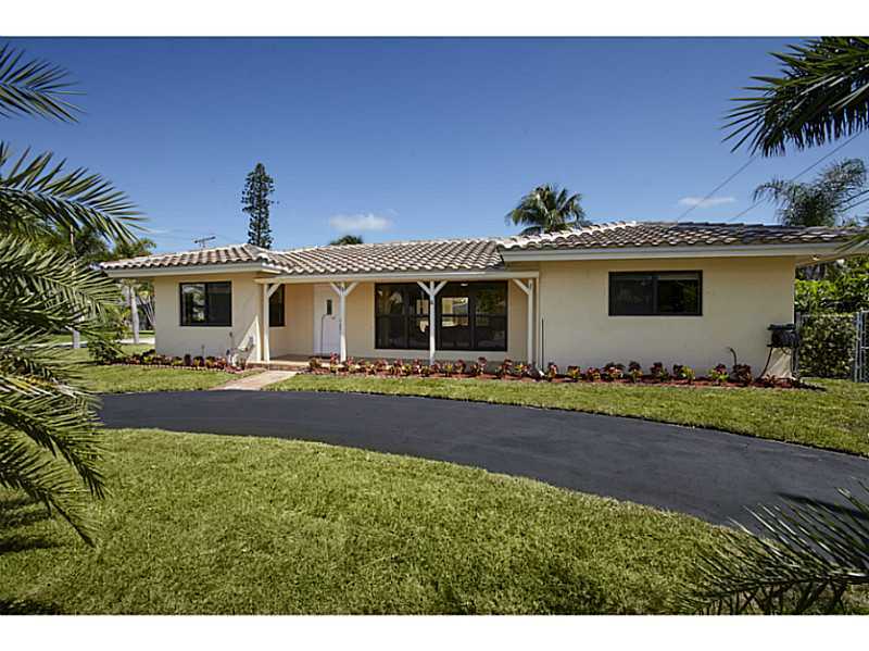 Property Photo:  284 Hibiscus Av  FL 33308 