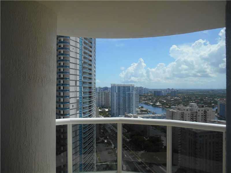 Property Photo:  1800 S Ocean Dr 2905  FL 33009 