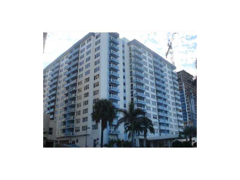 Property Photo:  6917 Collins Av 1506  FL 33141 
