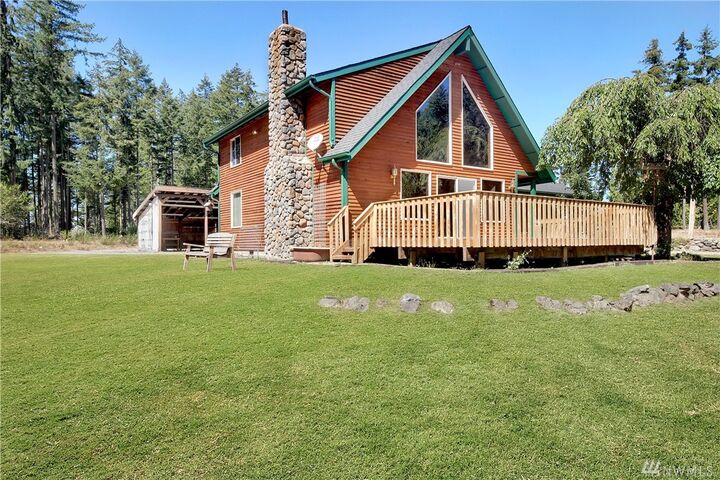 12710 401st St E  Eatonville WA 98328 photo