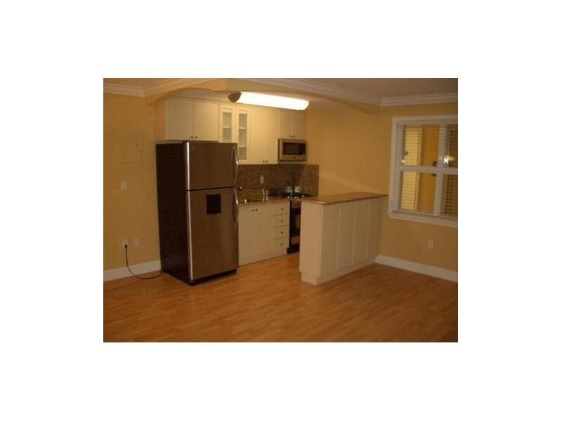 Property Photo:  