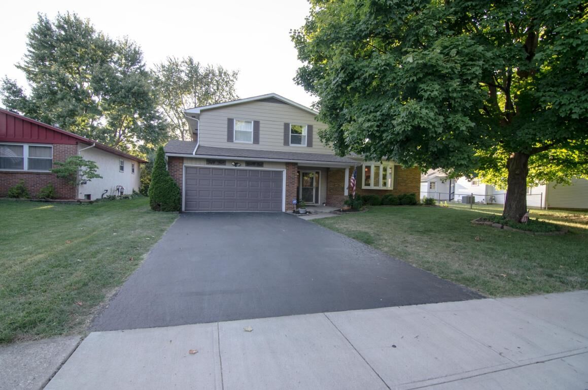 Property Photo:  5491 Maple Canyon Avenue  OH 43229
