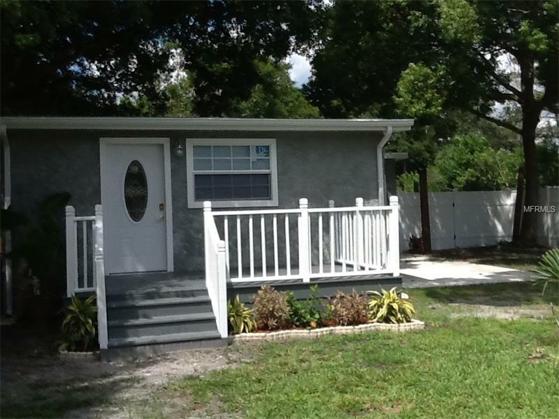 Property Photo:  4900 68th Court N  FL 33709 