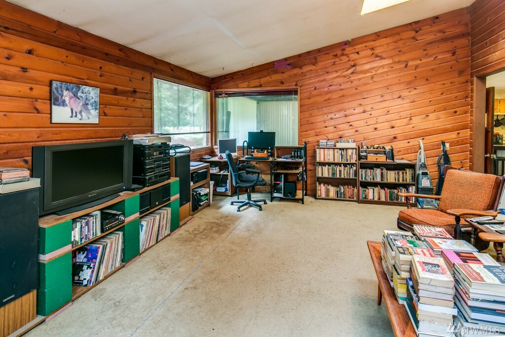 Property Photo: 4326 Deming Rd WA 98247