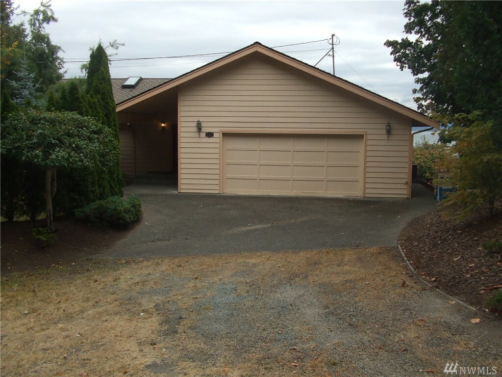 Property Photo:  683 Lehman Dr  WA 98282 