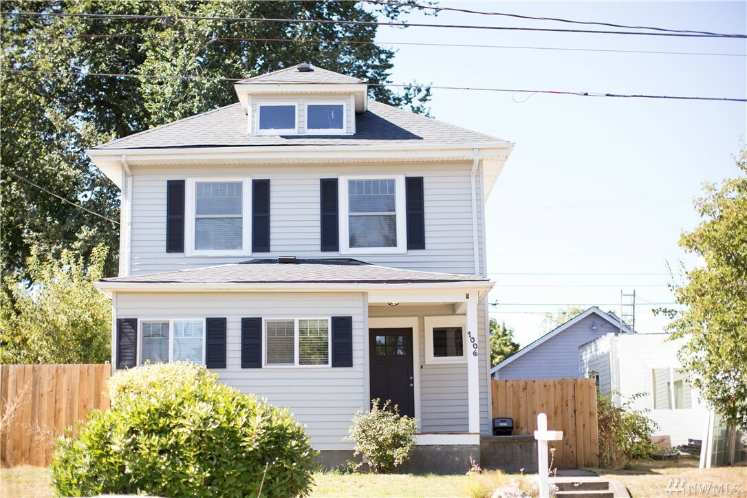 Property Photo:  1006 S Anderson St  WA 98405 