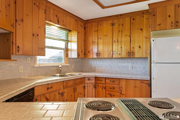 Property Photo: 3422 Shyleen St WA 98335