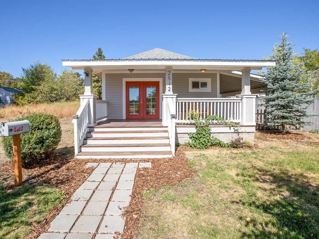 Property Photo:  2512 W Bridge Ave  WA 99201 