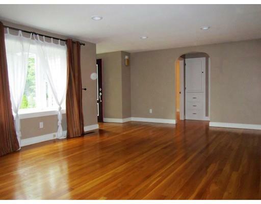 Property Photo:  22 Wentworth Drive  MA 01520 