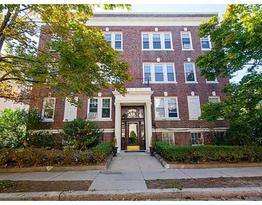 Property Photo: 36 Dwight St 4 MA 02446