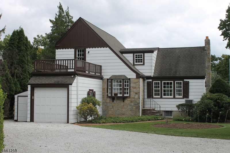 Property Photo: 441 W Shore Trl NJ 07871