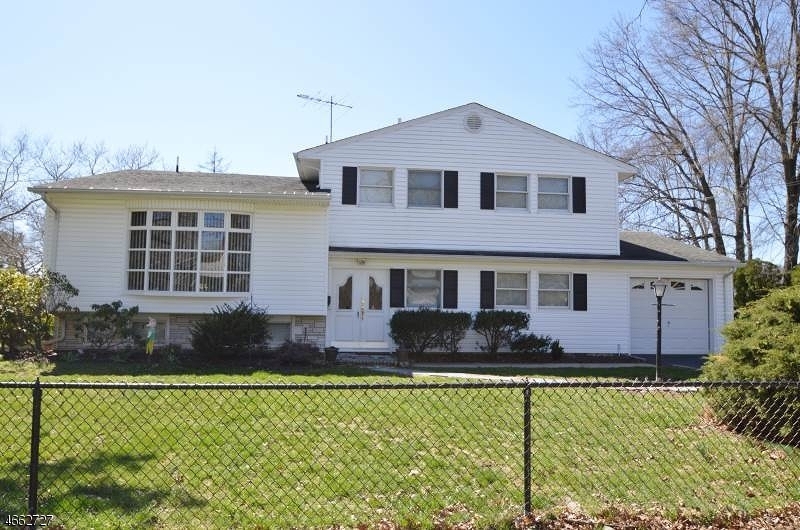 Property Photo:  114 Redwood Rd  NJ 07081 