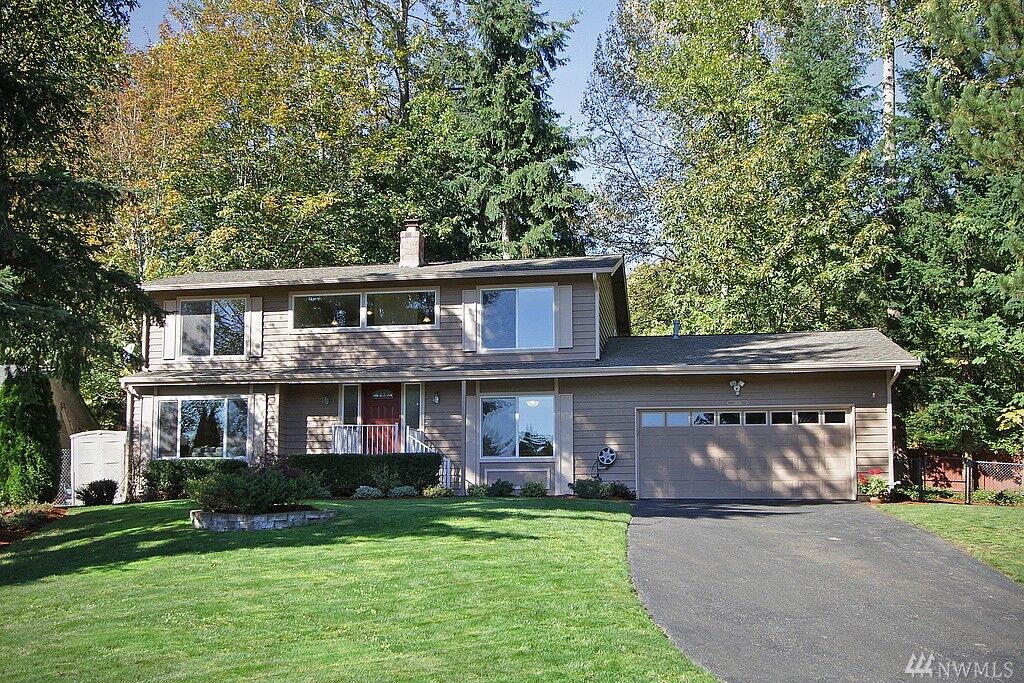 Property Photo:  13609 98th Ave NE  WA 98034 