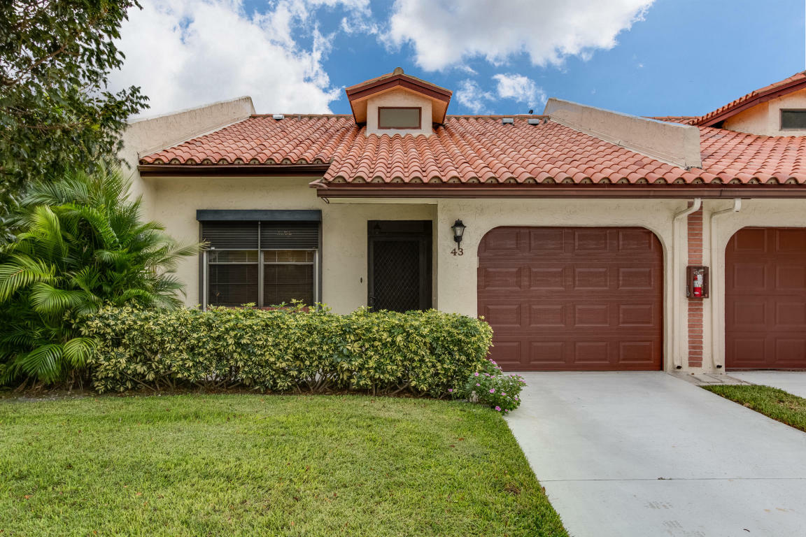Property Photo: 43 Bethesda Park Circle K43 FL 33435