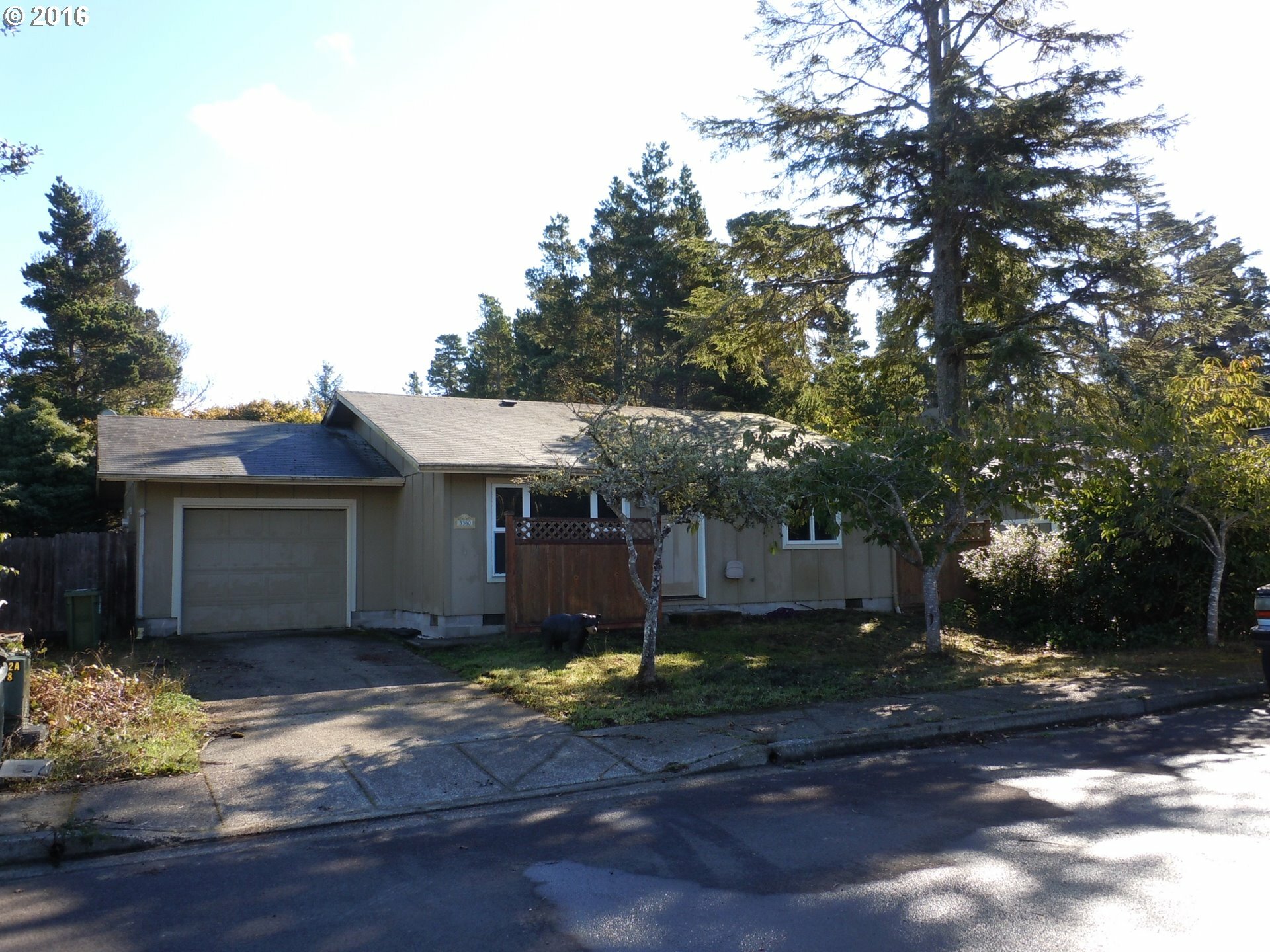 Property Photo:  3360 Laurelwood St  OR 97439 