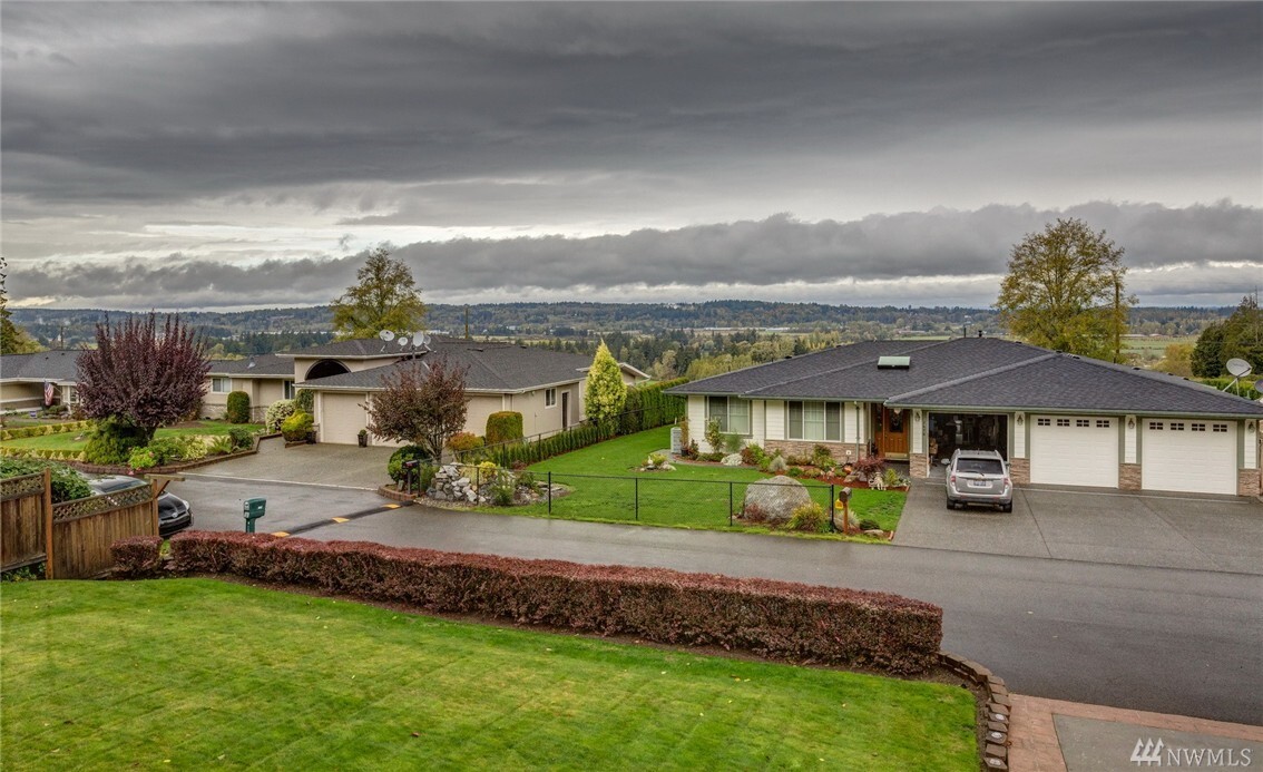 Property Photo: 2667 W 99th Street WA 98230
